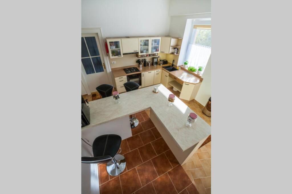 Luxury Air-Conditioned Family Apartment Spitalska Old Town Bratislava Exteriér fotografie
