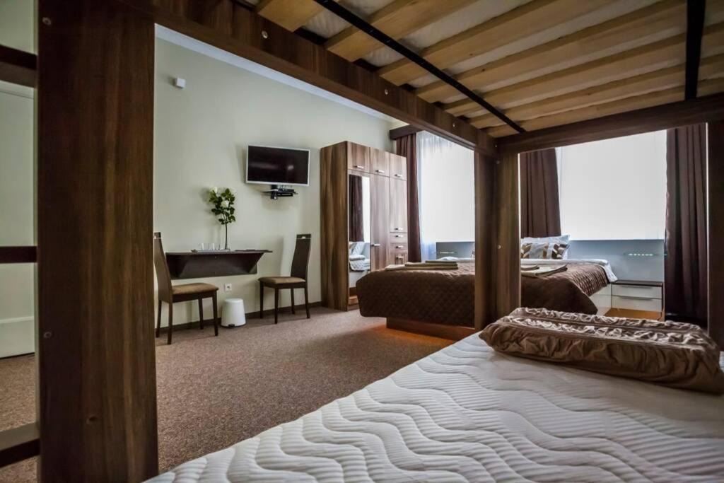 Luxury Air-Conditioned Family Apartment Spitalska Old Town Bratislava Exteriér fotografie
