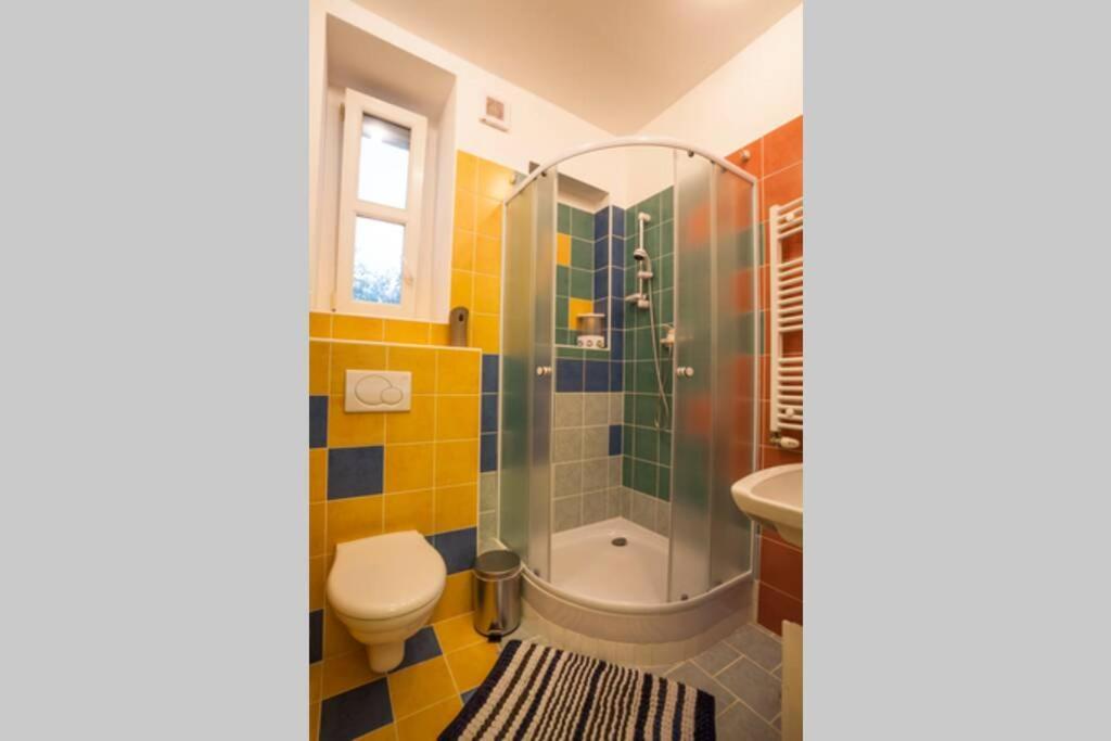 Luxury Air-Conditioned Family Apartment Spitalska Old Town Bratislava Exteriér fotografie